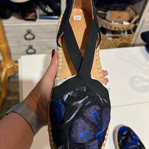 ESPADRILLES dark blue flats. Embroidered size 27 - Picture 9 of 15